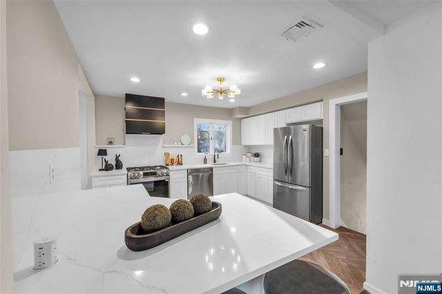 1011 Washington Avenue, Old Tappan, NJ 07675