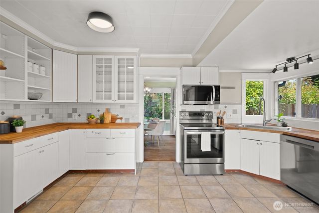 3016 S 11th Street, Tacoma, WA 98405