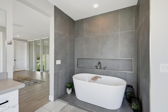 3732 N 68TH Street, Scottsdale, AZ 85251