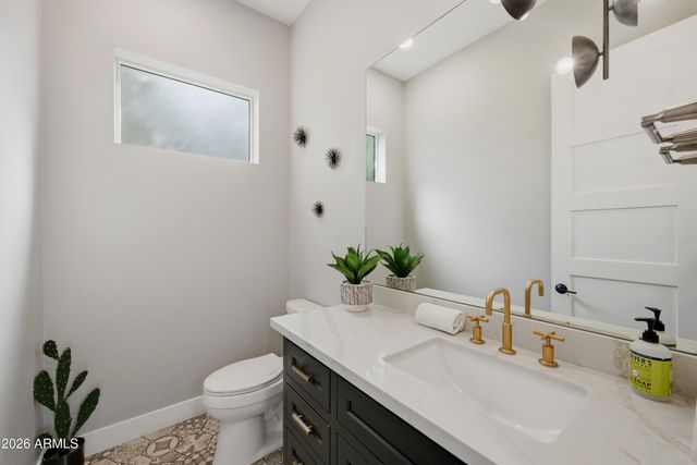 3732 N 68TH Street, Scottsdale, AZ 85251