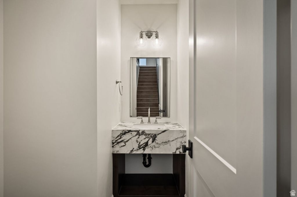 Image 6 of property listing at 443 W 400 N #201, Salt Lake City, UT 84103