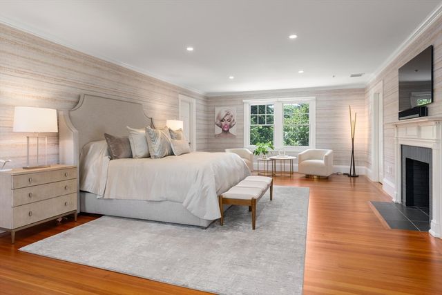10 Burnham Rd, Newton, MA 02465