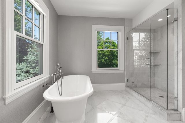 10 Burnham Rd, Newton, MA 02465