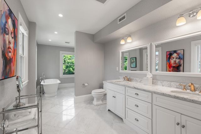 10 Burnham Rd, Newton, MA 02465