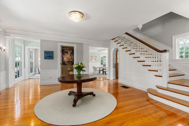 10 Burnham Rd, Newton, MA 02465
