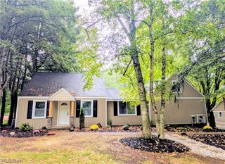 1739 E Turkeyfoot Lake Road, Akron, OH 44312