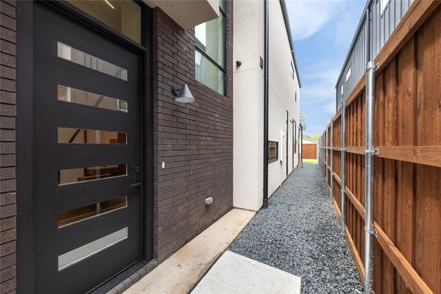 1911 Euclid Avenue, Dallas, TX 75206