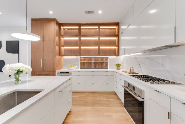 1911 Euclid Avenue, Dallas, TX 75206