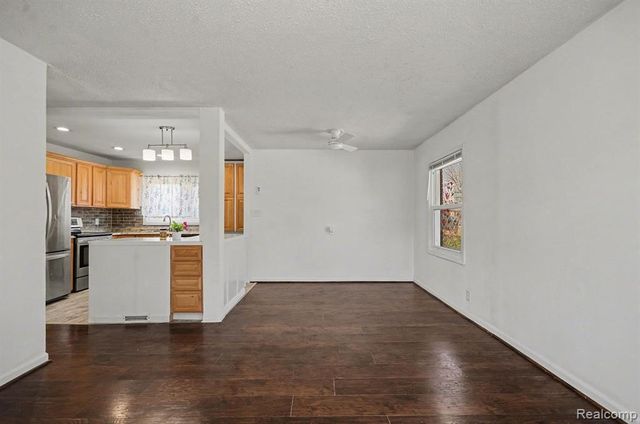 1700 Ackley Avenue, Westland, MI 48186