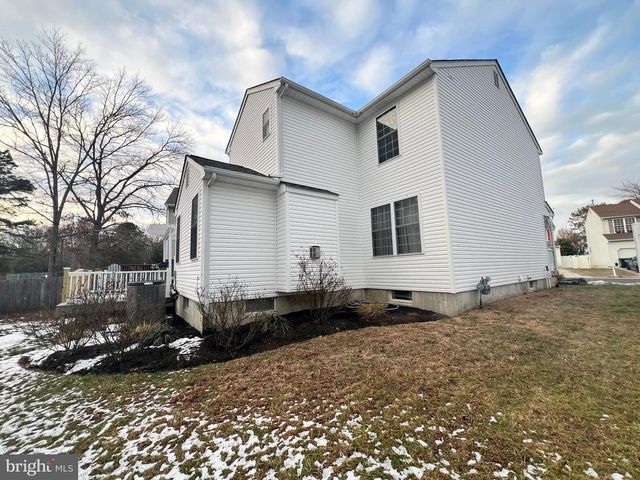 18 WAKEFIELD RD, Atco, NJ 08004