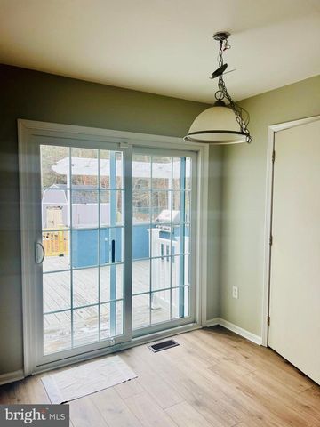 18 WAKEFIELD RD, Atco, NJ 08004