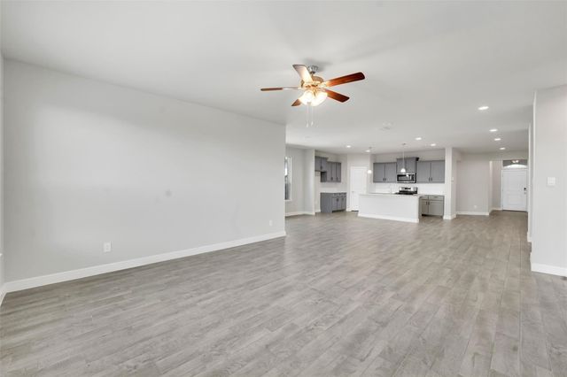 1012 Southwark Drive, Fort Worth, TX 76247