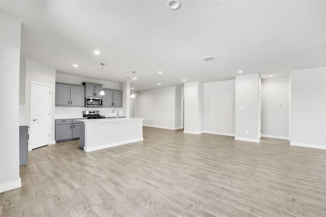 1012 Southwark Drive, Fort Worth, TX 76247