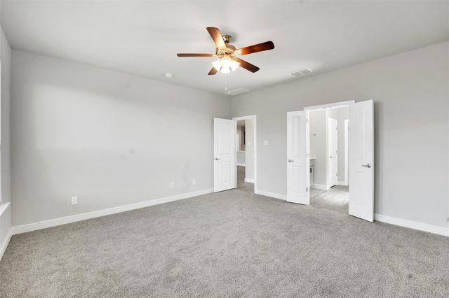 1012 Southwark Drive, Fort Worth, TX 76247