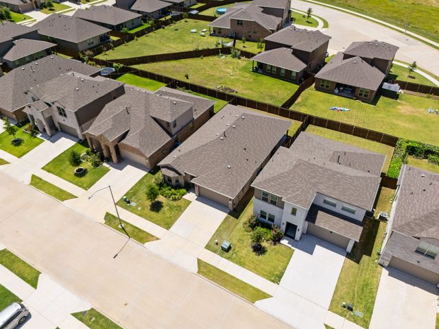 1012 Southwark Drive, Fort Worth, TX 76247