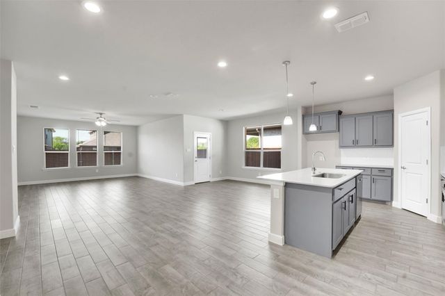 1012 Southwark Drive, Fort Worth, TX 76247