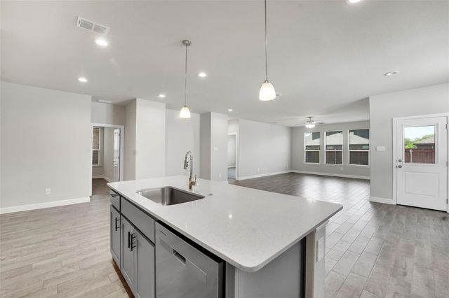 1012 Southwark Drive, Fort Worth, TX 76247