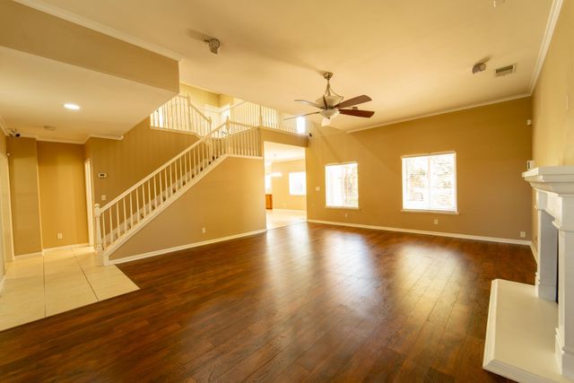 3374 Keats Avenue, Clovis, CA 93619