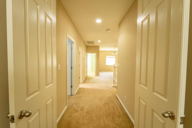 3374 Keats Avenue, Clovis, CA 93619