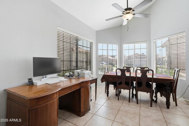 4534 E AMBERWOOD Drive, Phoenix, AZ 85048