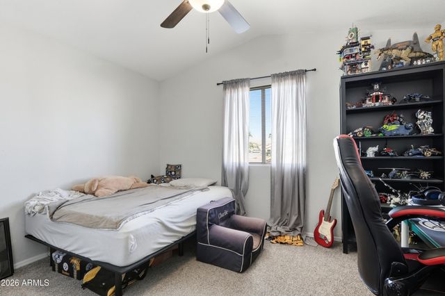 4534 E AMBERWOOD Drive, Phoenix, AZ 85048