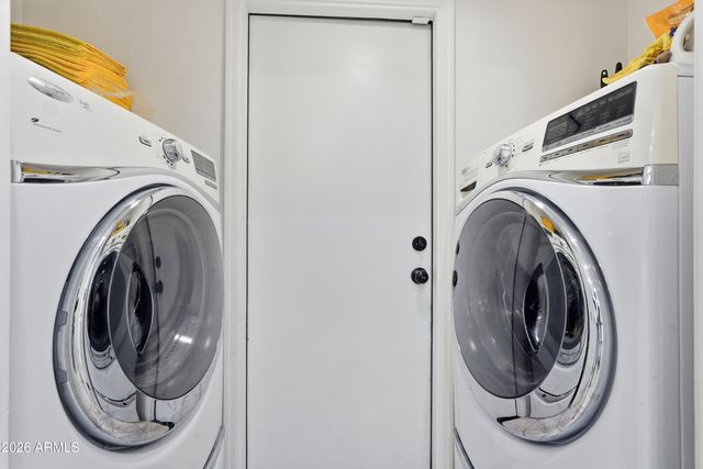 4534 E AMBERWOOD Drive, Phoenix, AZ 85048