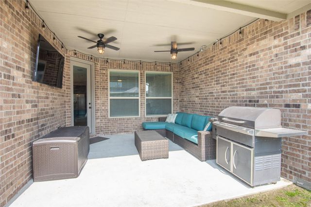9211 Lowell Cliff Drive, Cypress, TX 77433