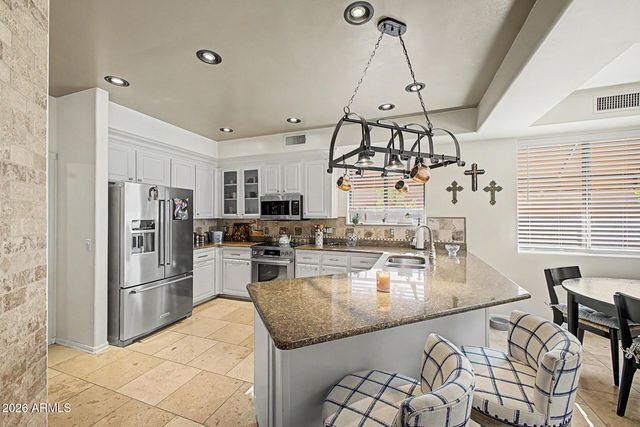 6022 W ROBIN Lane, Glendale, AZ 85310