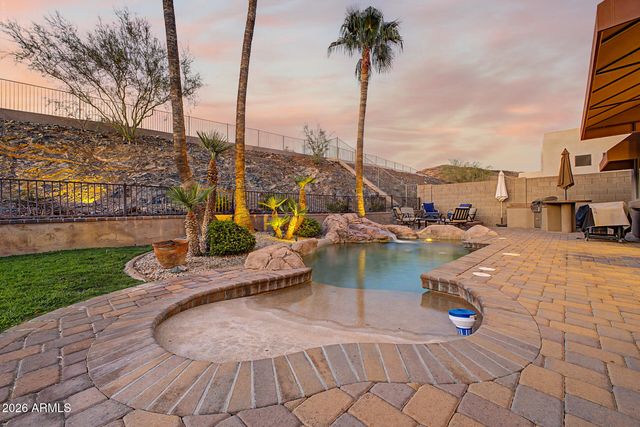 6022 W ROBIN Lane, Glendale, AZ 85310