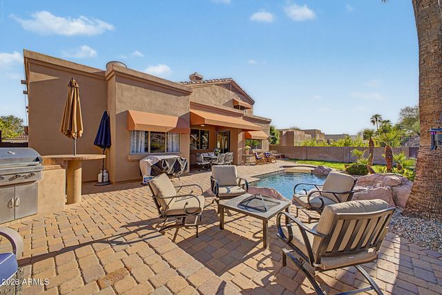 6022 W ROBIN Lane, Glendale, AZ 85310