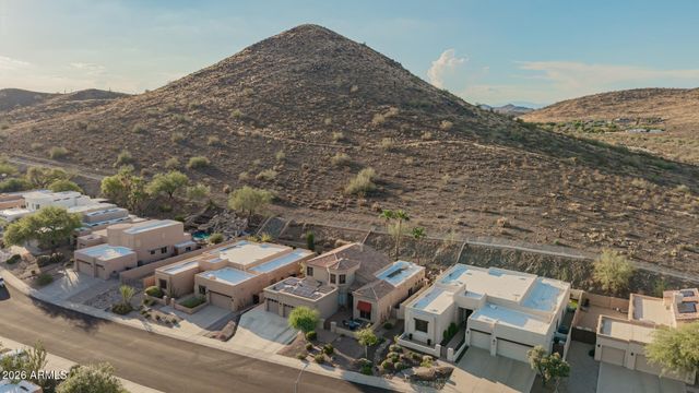 6022 W ROBIN Lane, Glendale, AZ 85310