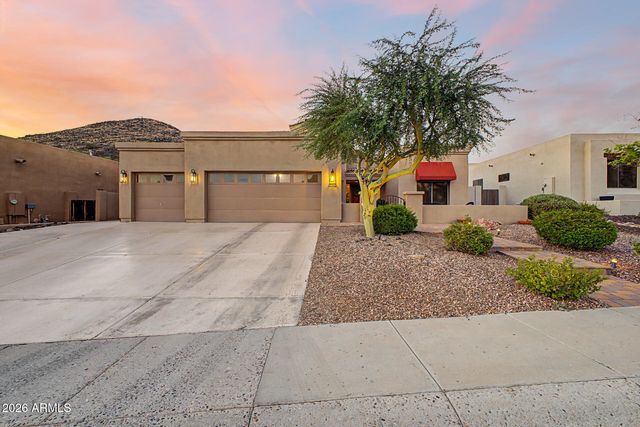 6022 W ROBIN Lane, Glendale, AZ 85310