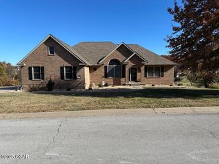 305 Tee Lane, Carl Junction, MO 64834