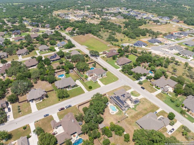 114 Stone Trail, Castroville, TX 78009