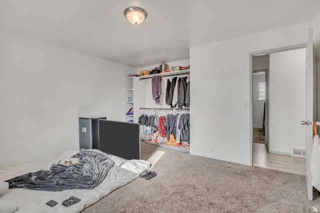 5276 S HUNTINGTON CIR, Taylorsville, UT 84129