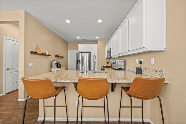 31937 Red Pine Way 80, Temecula, CA 92592