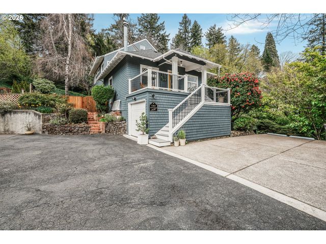 1361 Sw BROADWAY Dr, Portland, OR 97201