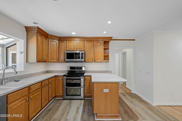 11 Redwood Lane, Beaufort, SC 29907