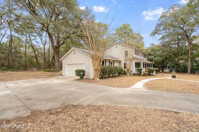 11 Redwood Lane, Beaufort, SC 29907