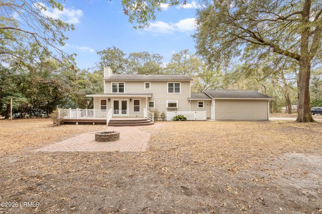 11 Redwood Lane, Beaufort, SC 29907