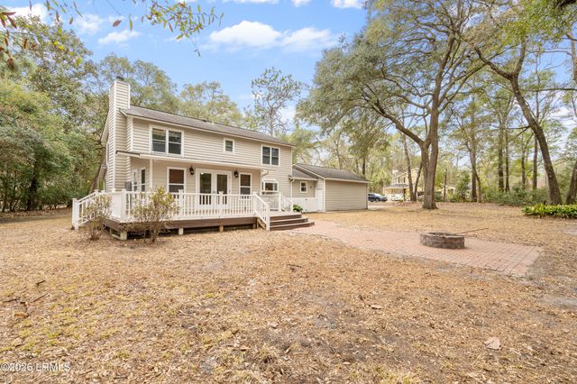 11 Redwood Lane, Beaufort, SC 29907