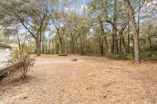 11 Redwood Lane, Beaufort, SC 29907