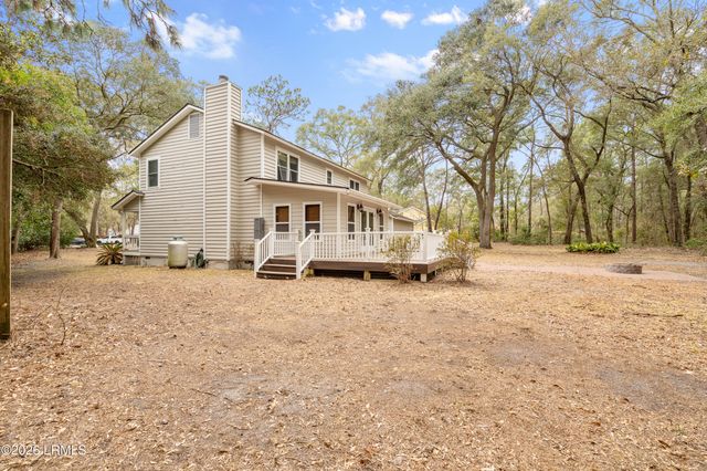 11 Redwood Lane, Beaufort, SC 29907