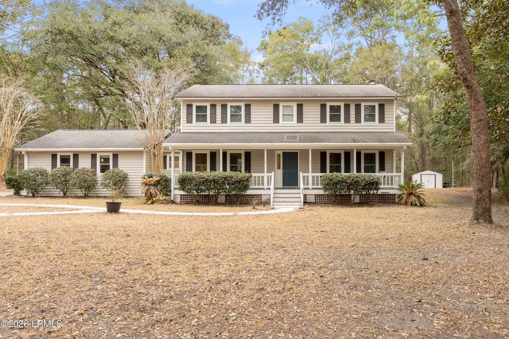 11 Redwood Lane, Beaufort, SC 29907
