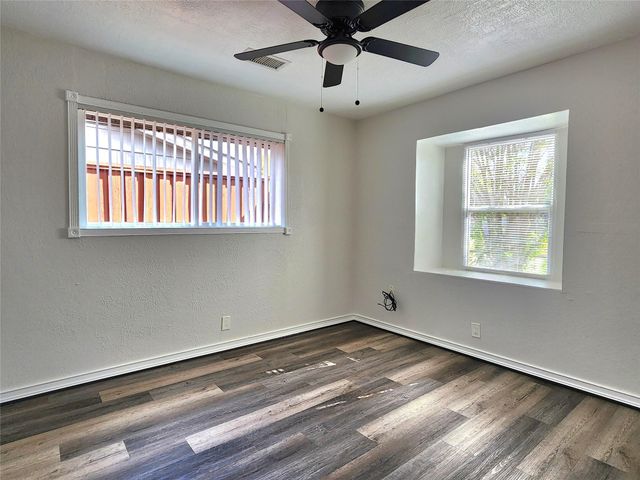 4214 Wuthering Heights Drive, Houston, TX 77045