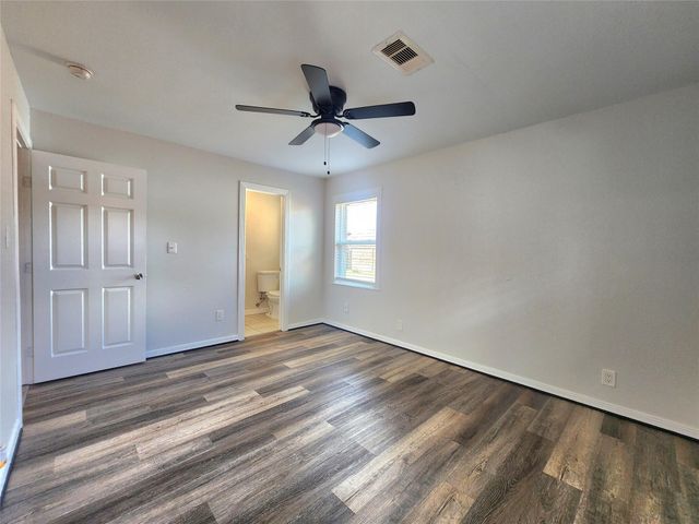 4214 Wuthering Heights Drive, Houston, TX 77045