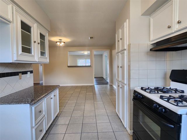 4214 Wuthering Heights Drive, Houston, TX 77045