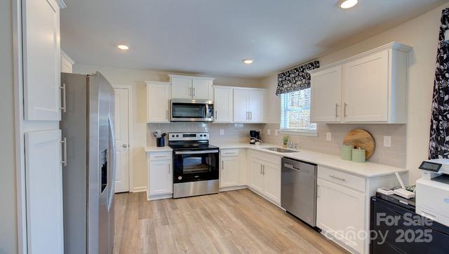 65 Cain Hollow Way, Asheville, NC 28806