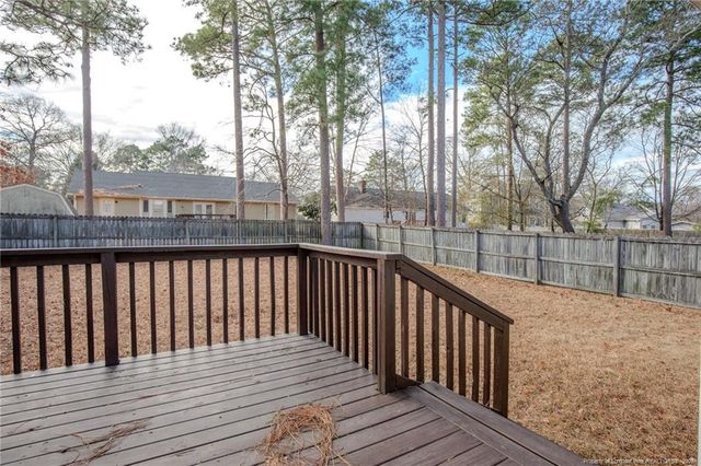 6944 Calamar Drive, Fayetteville, NC 28314