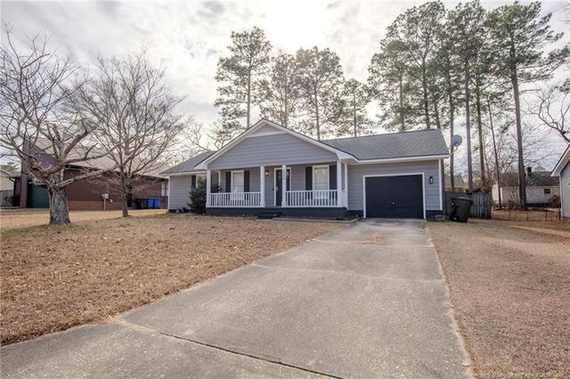 6944 Calamar Drive, Fayetteville, NC 28314